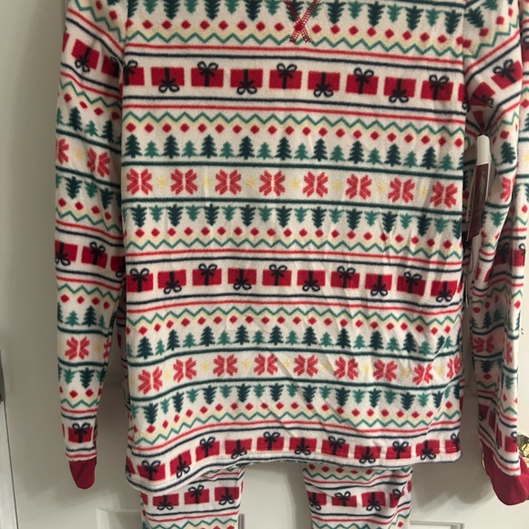 NWT-Jammies For The Family 2-Piece Fleece Christmas Pajamas - Picture 3 of 10